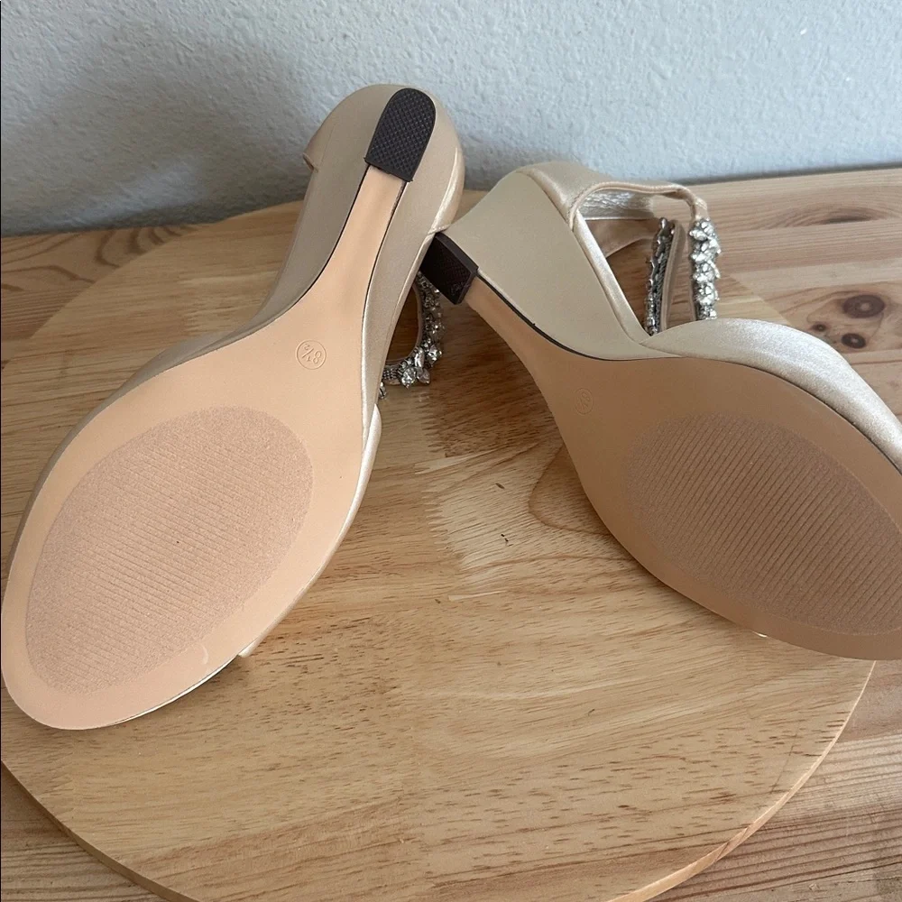 Journee Collection Womens Connor Pumps Zip Open Toe Wedge Heel new 8.5